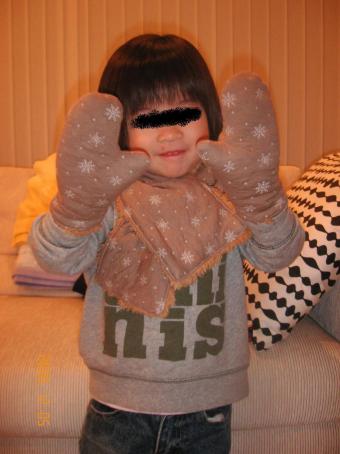 マフラー＆ミトン試着